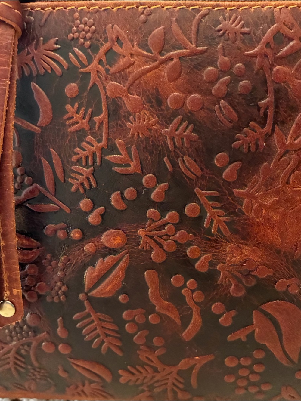 NWT Valenchi Women's Brown Tooled Leather Crossbody Bag with Floral Detail - Picture 10 of 16